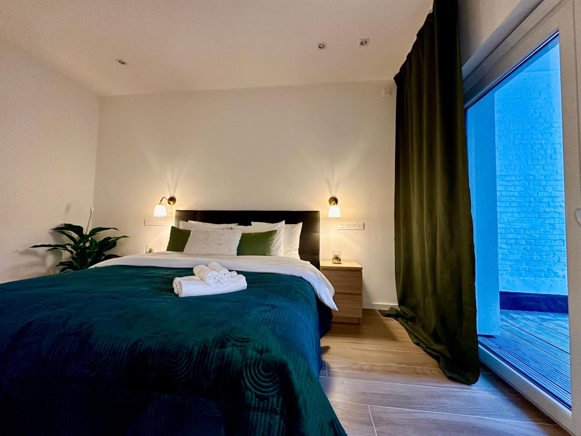 Luxury Suites Park By Rikas Hotels Antwerp Exterior photo