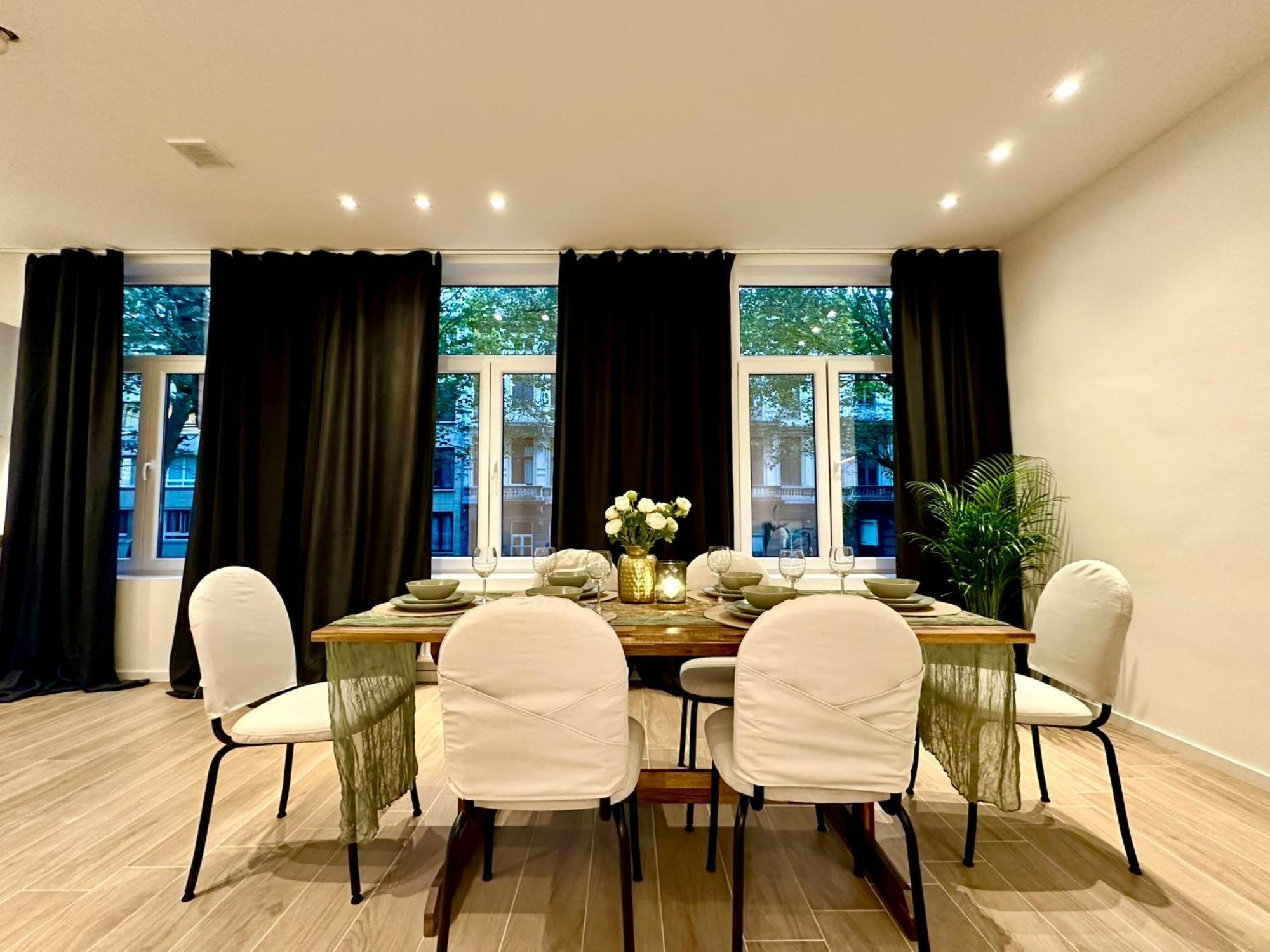 Luxury Suites Park By Rikas Hotels Antwerp Exterior photo