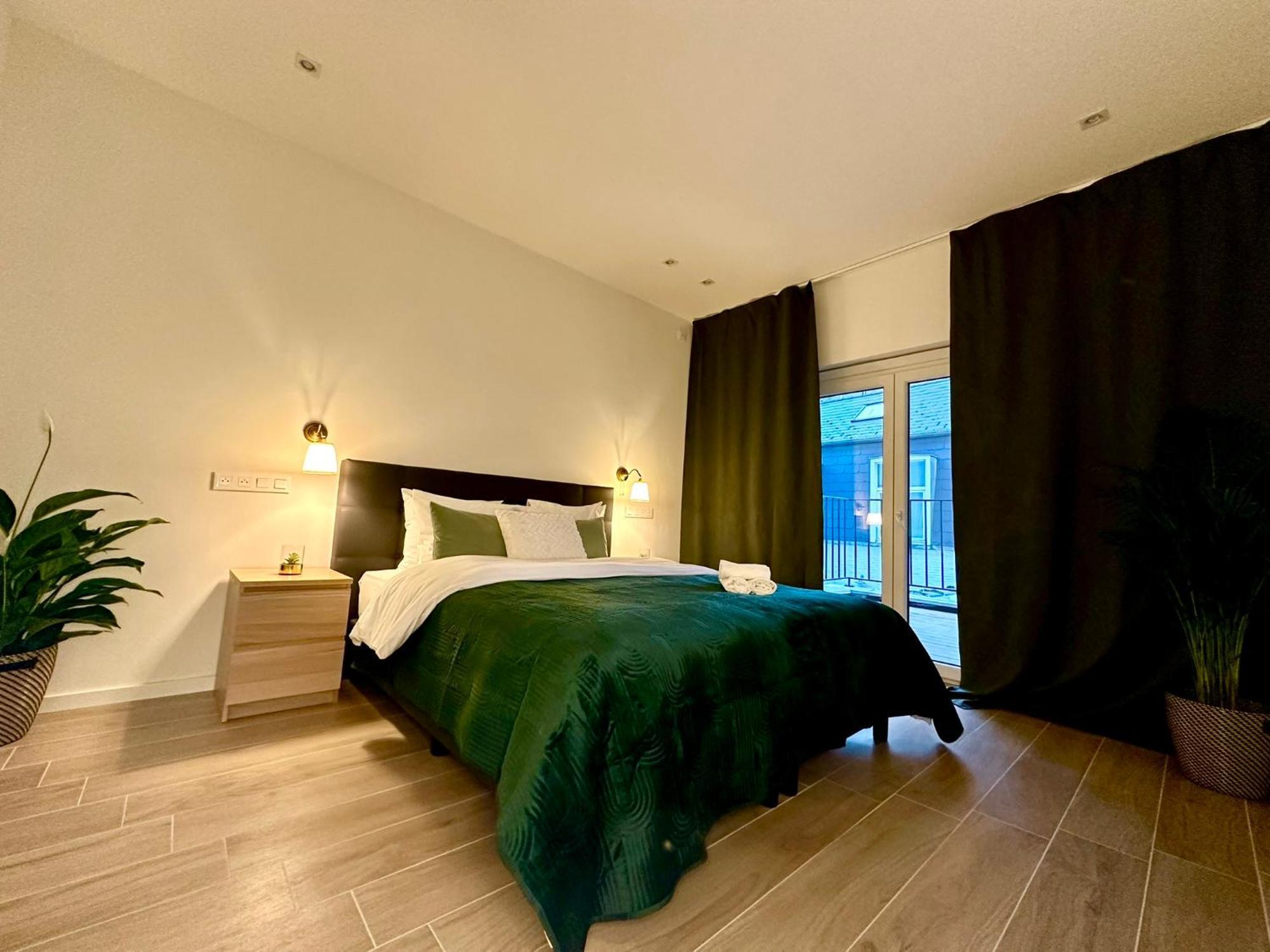 Luxury Suites Park By Rikas Hotels Antwerp Exterior photo