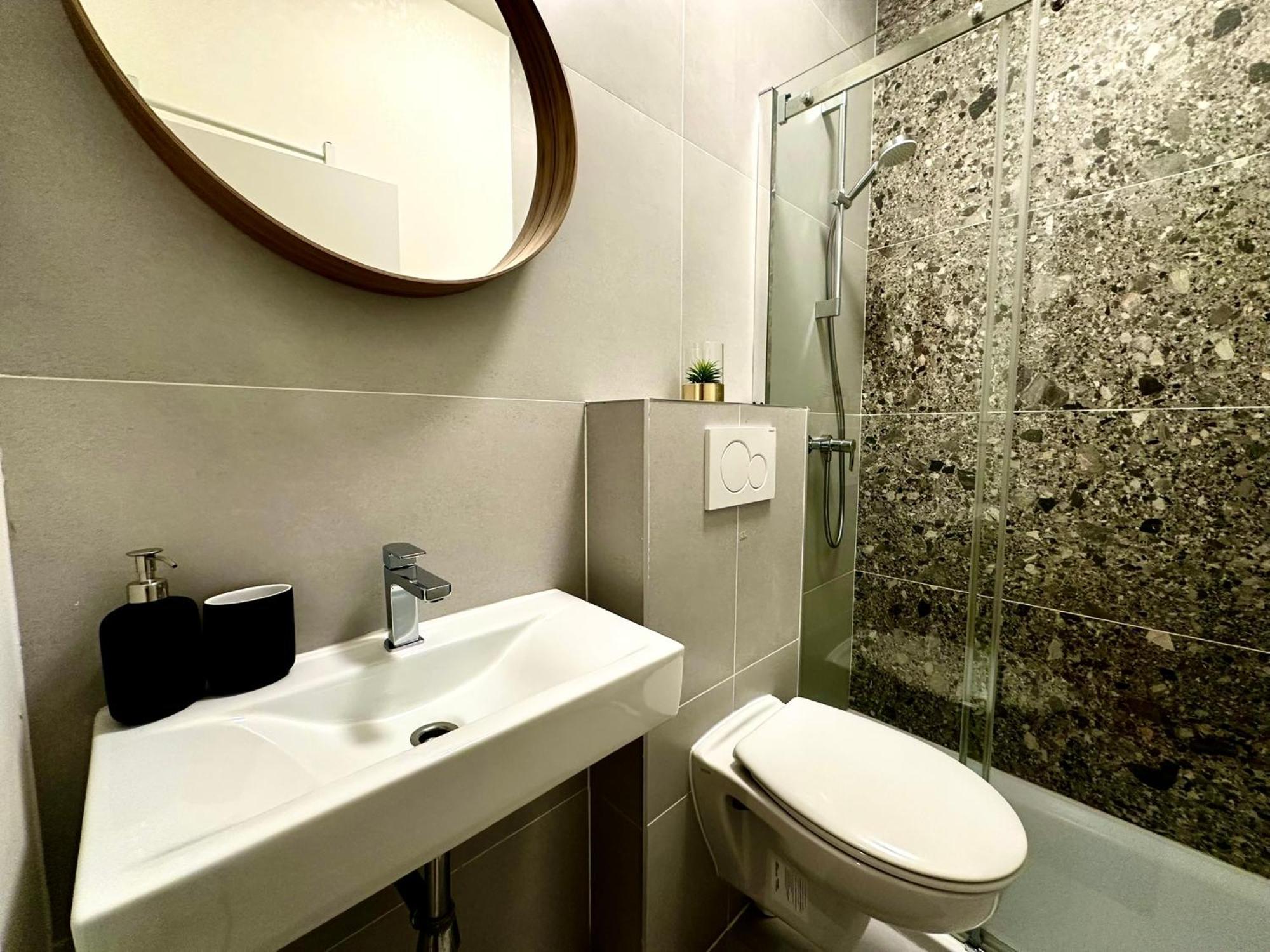 Luxury Suites Park By Rikas Hotels Antwerp Exterior photo