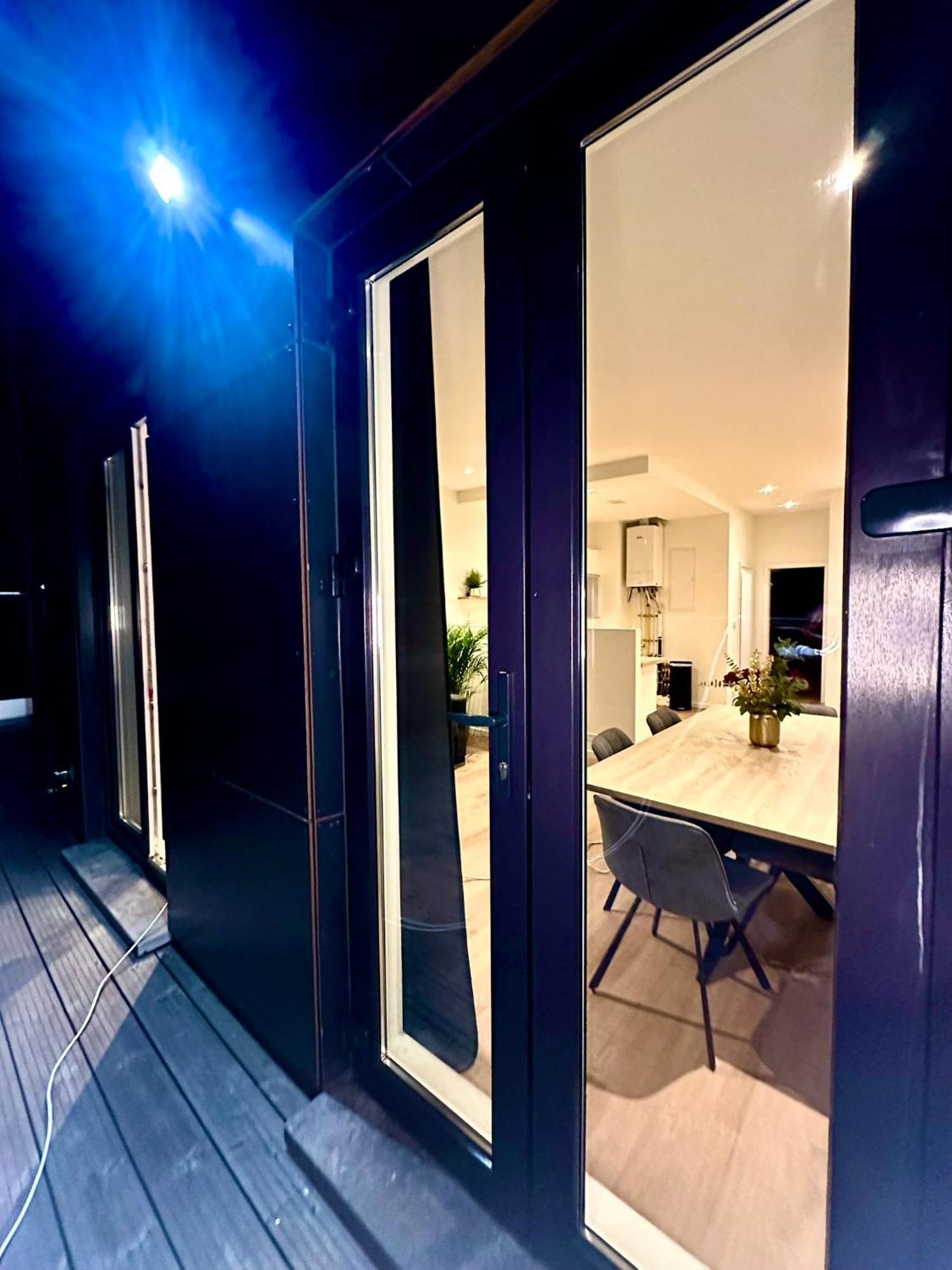 Luxury Suites Park By Rikas Hotels Antwerp Exterior photo